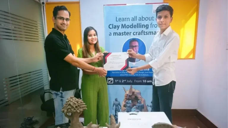 Class 12 Commerce Student Driving Change in Tech & Digital Marketing