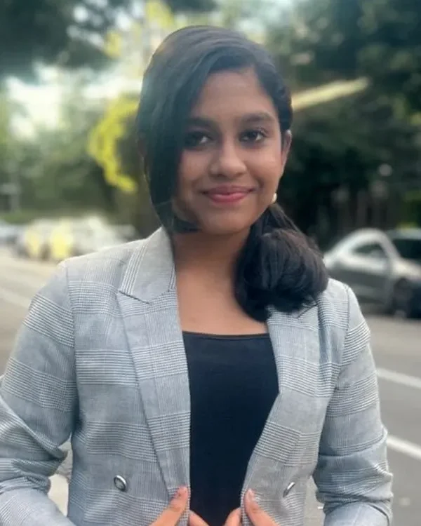 Founder Empowering Students Through Peer-to-Peer Learning