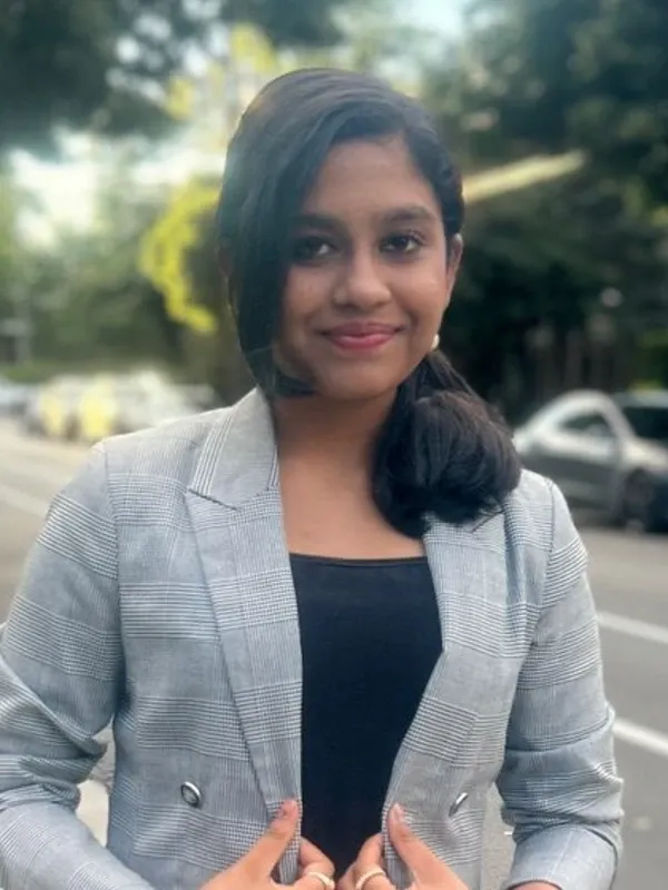 Founder Empowering Students Through Peer-to-Peer Learning